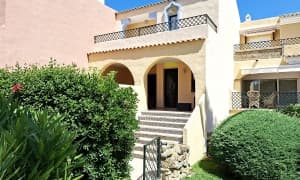 En venta adosado en urbanización Jardines de Zahara 