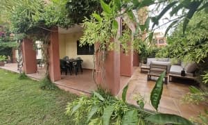 En venta bajo con jardín Mar de Plata